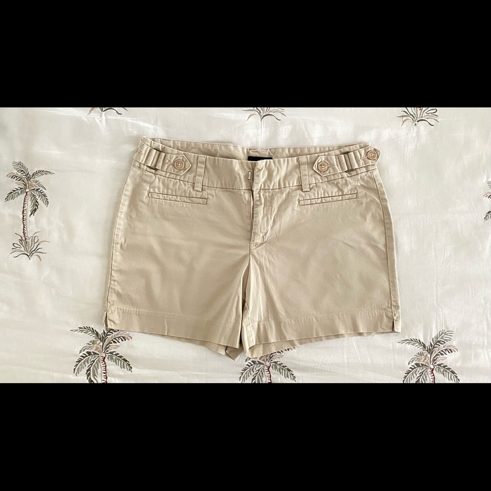 a.n.a Women's Tan Cotton Blend Shorts